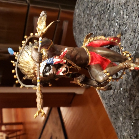 Indian  SPIRIT OF THE THUNDERBIRD NATIVE AMERICAN ART STATUE - Picture 11 of 14